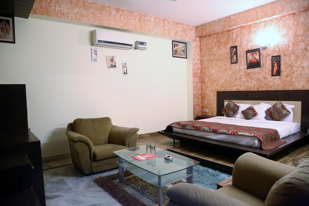 Hotel Mandakini Palace Delhi  Room photo