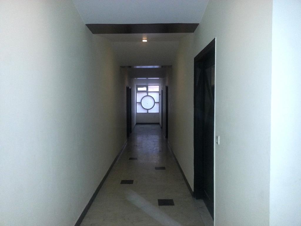 Hotel Mandakini Palace Delhi  Exterior photo